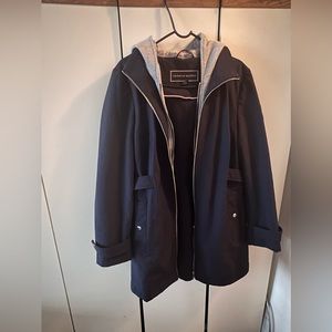 tommy hilfiger women’s jacket large